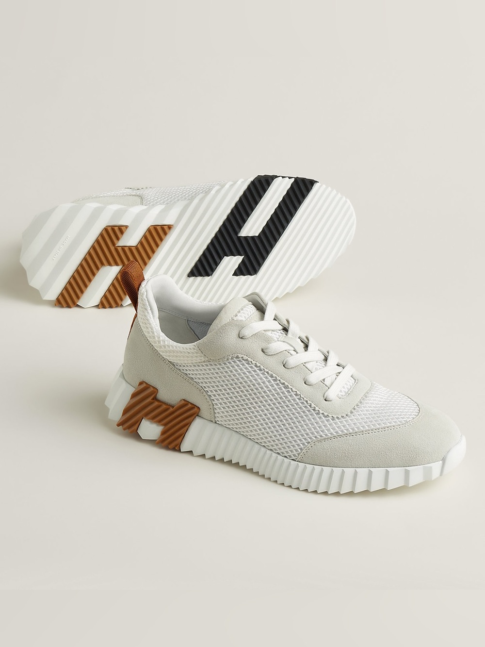 🤍Hermes Bouncing sneaker. Size 7.